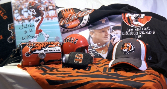 Still mourning the loss of my Who Dey hanky - had that since 1988.